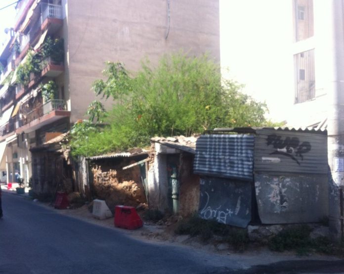 Δήμος Αθηναίων: Επιταχύνει τις διαδικασίες κατεδάφισης εγκαταλελειμμένων κτιρίων