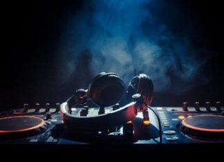 Λαμία: "Έφυγε" γνωστός DJ σε ηλικία 49 ετών