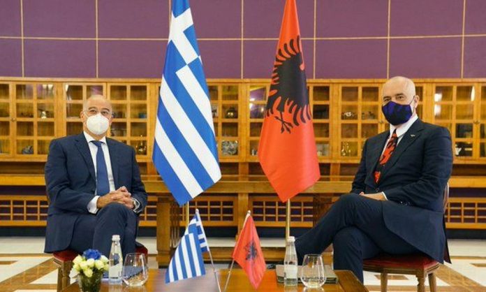 Συμφωνία Ελλάδας – Αλβανίας για προσφυγή στη Χάγη για την οριοθέτηση των θαλασσίων ζωνών
