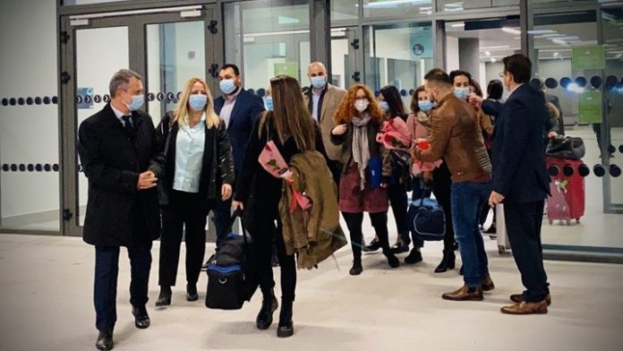 Θεσσαλονίκη: Έφτασαν οι νοσηλεύτριες από την Κρήτη