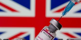 AstraZeneca: Ο υπουργός Υγείας της Βρετανίας διαβεβαίωσε ότι το εμβόλιο της εταιρείας παραμένει ασφαλές και προέτρεψε τους πολίτες να το κάνουν